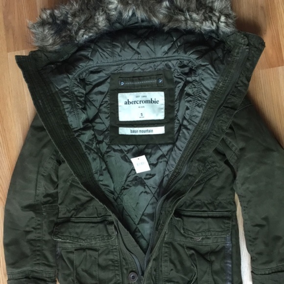 abercrombie kids Basin Mountain Green Winter Coat with Fur Hood Size S - Picture 4 of 9